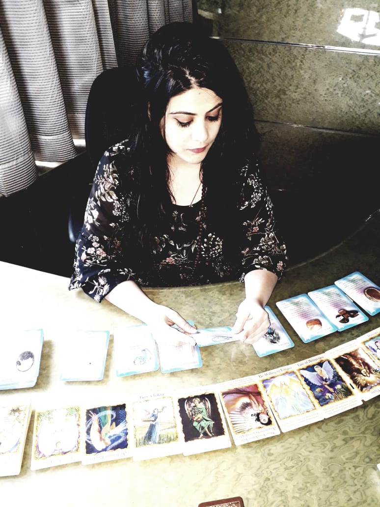 Live WhatsApp Chat (Unlimited Questions) With Our Tarot Reader, Bhairavi